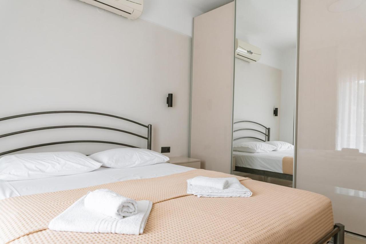 Valentinos Apartments Kallithea  Eksteriør bilde